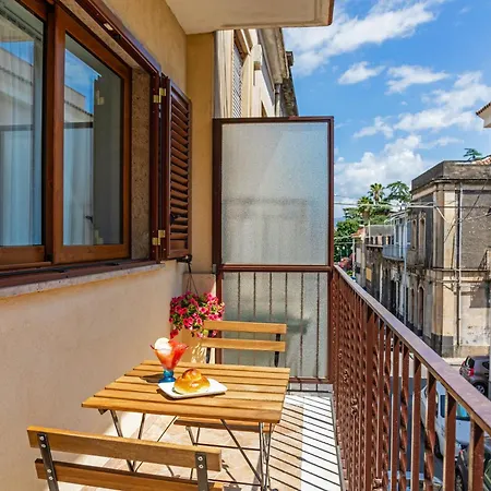 Mela Your Between Sea And Etna Holiday home Giarre